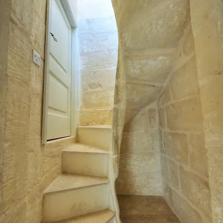 Sumptuous Townhouse With Roof Terrace Agal1-1 Vakantiehuis Birgu