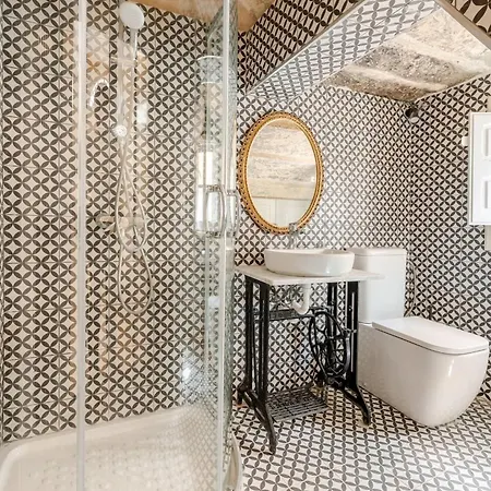 Sumptuous Townhouse With Roof Terrace Agal1-1 Vakantiehuis