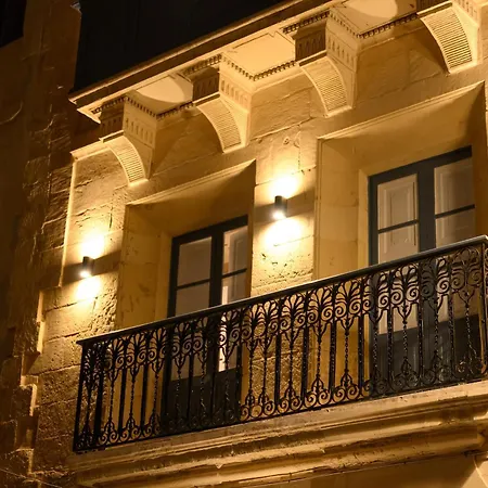 Sumptuous Townhouse With Roof Terrace Agal1-1 Vakantiehuis