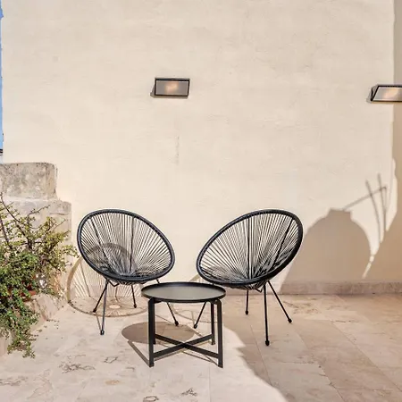 Sumptuous Townhouse With Roof Terrace Agal1-1 Vakantiehuis *